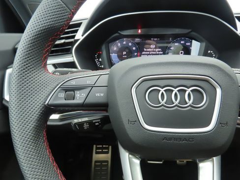 Used 2025 Audi Q3 2.0T Premium Plus w/ Premium Plus Package image 12