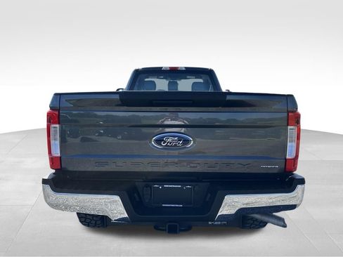 Used 2017 Ford F250 XL w/ Power Equipment Group AWD/4WD image 15
