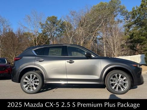 New 2025 MAZDA CX-5 AWD 2.5 S w/ Premium Plus Pkg image 3