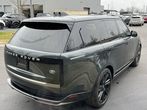 Used 2023 Land Rover Range Rover SE image 7