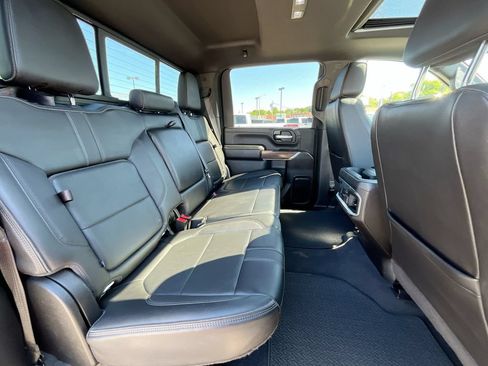 Used 2022 Chevrolet Silverado 2500 High Country AWD/4WD image 41