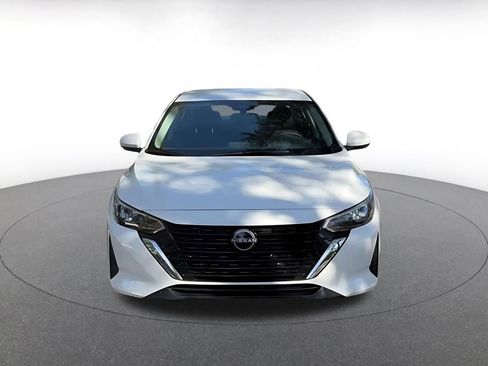 Used 2025 Nissan Sentra S image 4