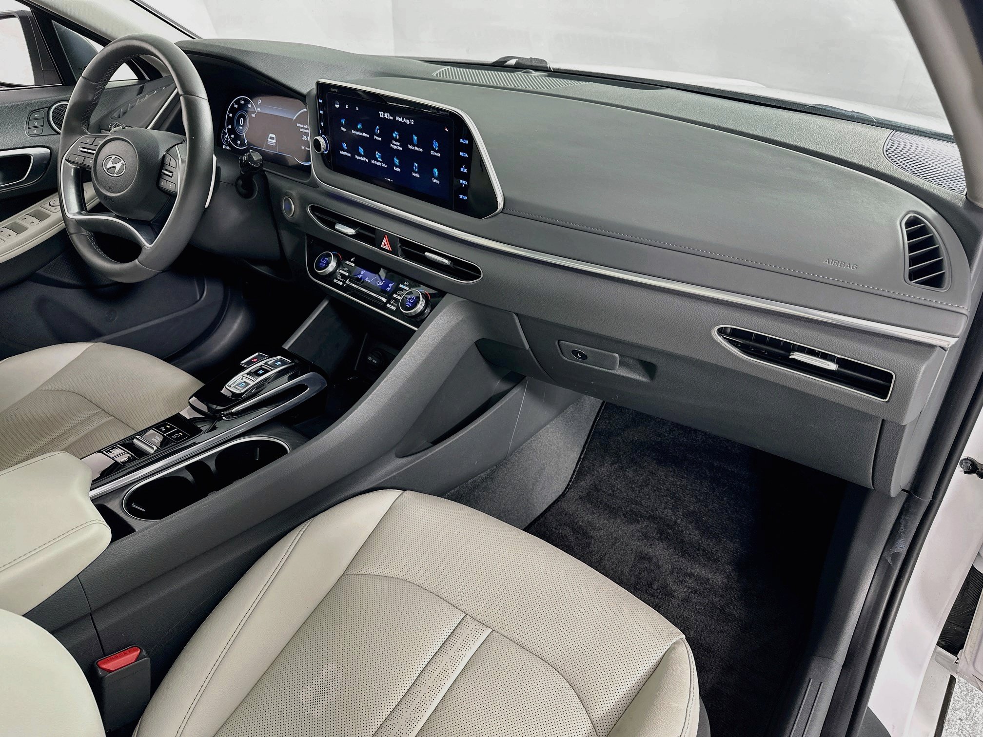 Used 2023 Hyundai Sonata Limited FWD image 30
