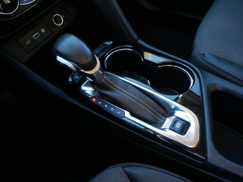 Used 2023 Buick Encore GX Preferred w/ Cold Weather Comfort Package image 27