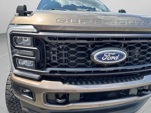Used 2023 Ford F250 XLT w/ XLT Premium Package AWD/4WD image 43