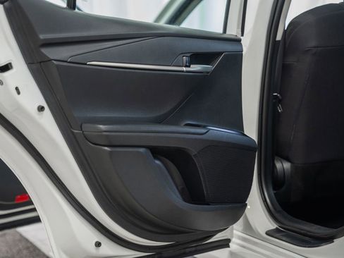 Used 2025 Toyota Camry LE image 32