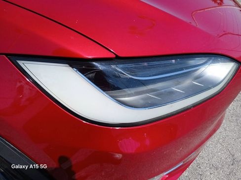 Used 2018 Tesla Model X 75D AWD/4WD image 21