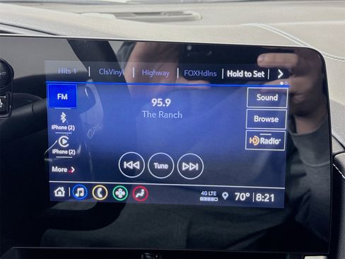 Used 2023 Chevrolet Corvette Stingray w/ Z51 Performance Package image 16