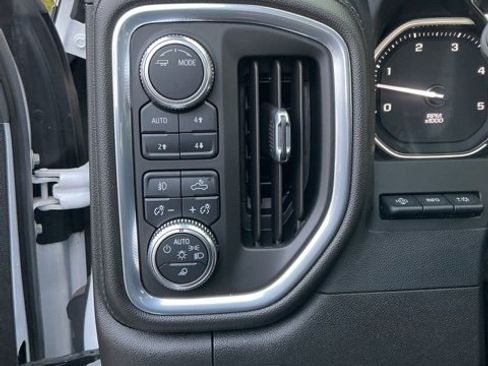 Used 2022 GMC Sierra 3500 Denali w/ Denali Ultimate Package image 19