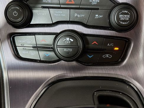 Used 2018 Dodge Challenger GT w/ Driver Convenience Group AWD/4WD image 19