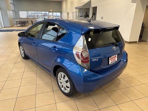 Used 2014 Toyota Prius C Two image 9