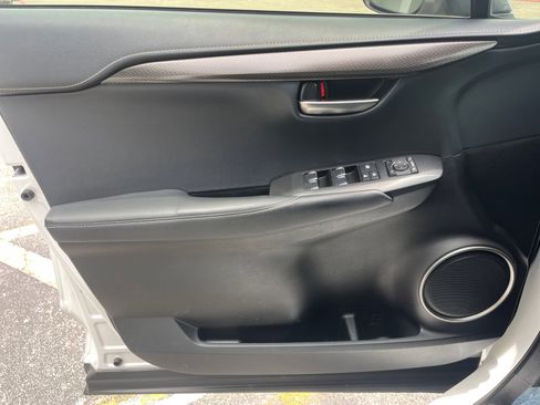 Used 2018 Lexus NX 300 FWD image 22