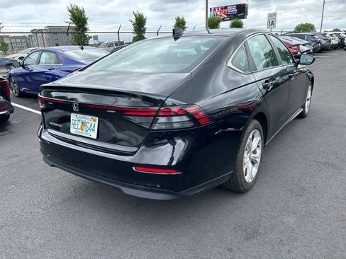 Used 2025 Honda Accord LX image 3