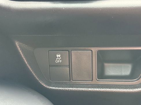 Used 2025 Honda HR-V LX image 28