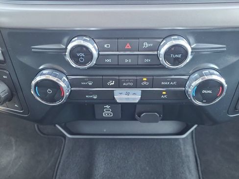Used 2025 Ford F150 XLT w/ Equipment Group 301A Standard AWD/4WD image 21
