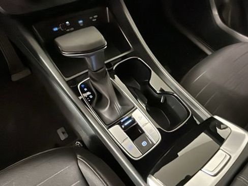 Certified 2025 Hyundai Santa Cruz SE FWD image 22