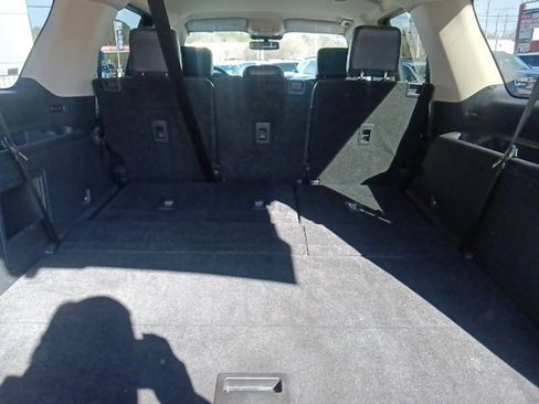 Used 2023 Ford Expedition Max XLT image 30