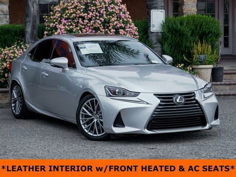 Used 2018 Lexus IS 300 AWD w/ Comfort Package image 2