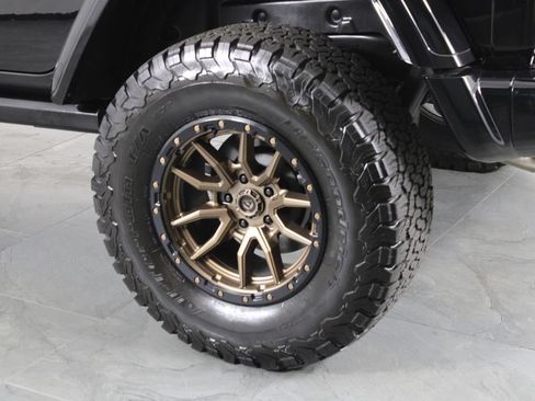 Used 2024 Jeep Wrangler Unlimited Rubicon 392 AWD/4WD image 14