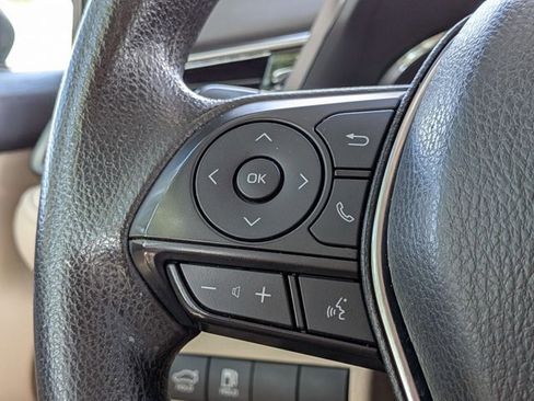 Used 2020 Toyota Camry LE image 13