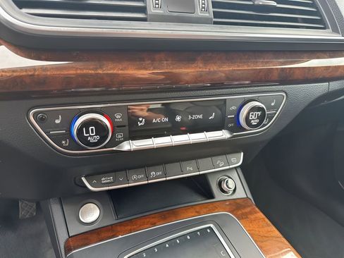 Used 2018 Audi Q5 2.0T Premium Plus w/ Premium Plus Package image 31