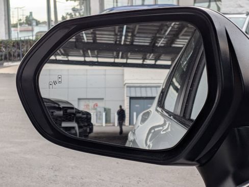 Used 2024 Toyota Camry SE image 24