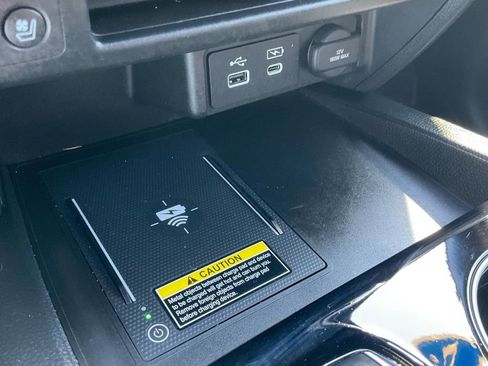 Used 2024 Honda Passport Black Edition image 8