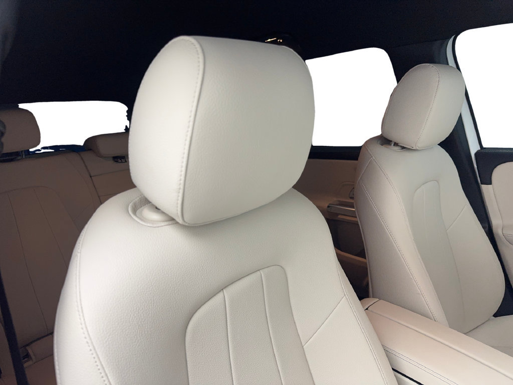Used 2025 Mercedes-Benz GLB 250 w/ Exclusive Package image 45