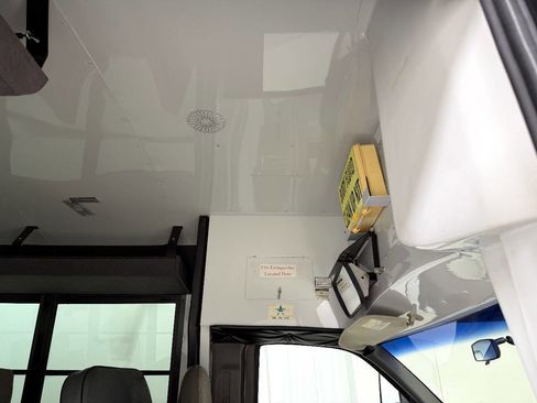Used 2004 Chevrolet Express 3500 w/ School Bus Package RWD image 53