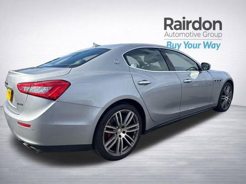 Used 2017 Maserati Ghibli S image 9