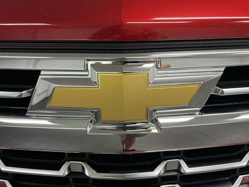 Used 2025 Chevrolet Silverado 1500 LTZ w/ LTZ Premium Package AWD/4WD image 32
