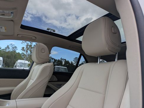 New 2026 Mercedes-Benz GLE 450 4MATIC image 11