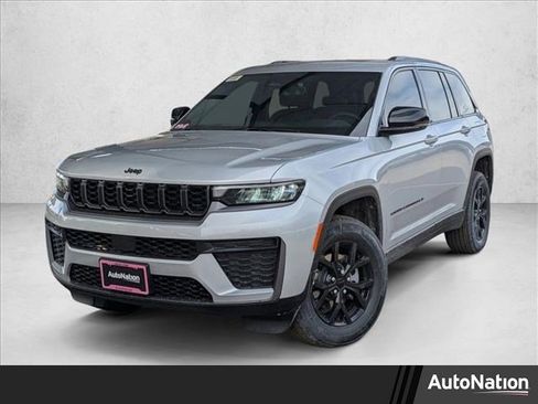 New 2026 Jeep Grand Cherokee Altitude image 1