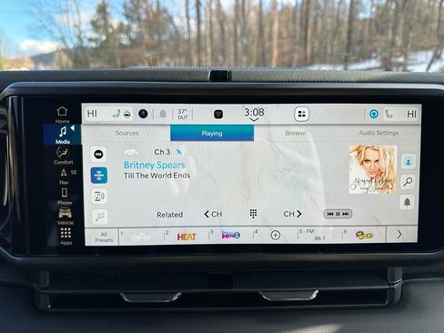 New 2026 Jeep Wrangler Rubicon w/ Xtreme 35 Tire Package image 19