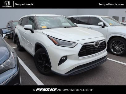 Used 2021 Toyota Highlander LE