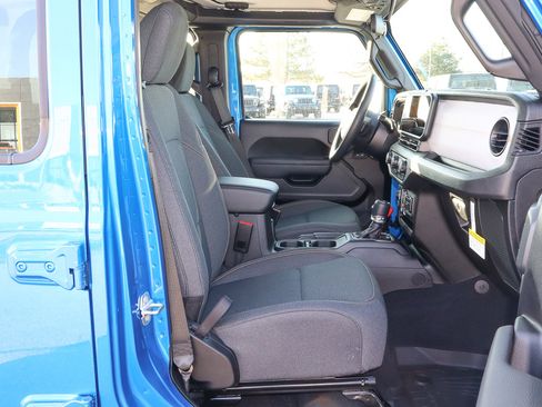 New 2026 Jeep Gladiator Sport image 24