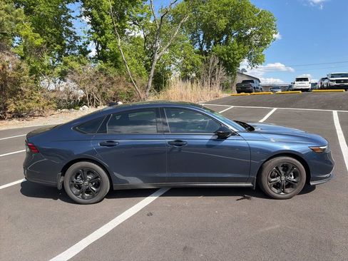 Used 2025 Honda Accord SE image 4