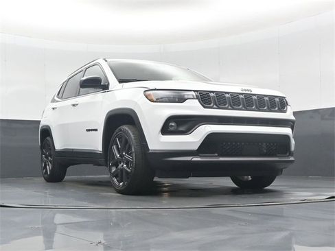 New 2026 Jeep Compass Latitude image 45