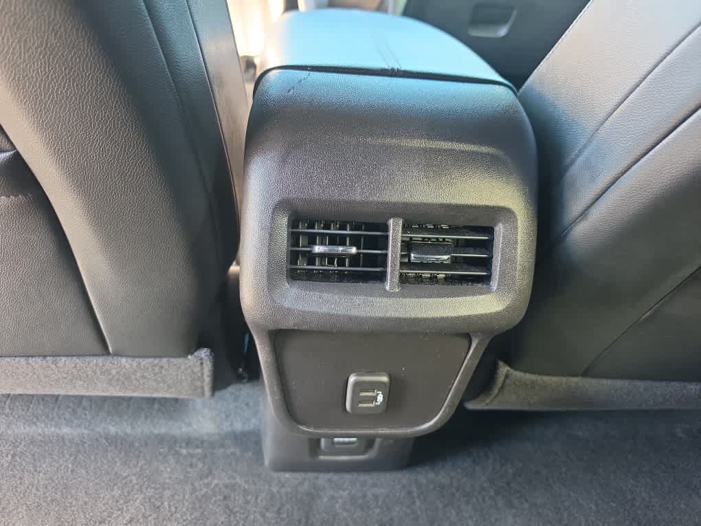 Used 2024 Chevrolet Equinox Premier w/ Redline Edition FWD image 29