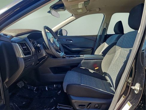 Used 2023 Nissan Rogue SV image 18