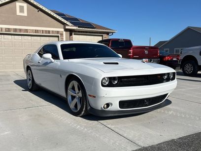 Used 2016 Dodge Challenger R/T Scat Pack w/ Leather Interior Group