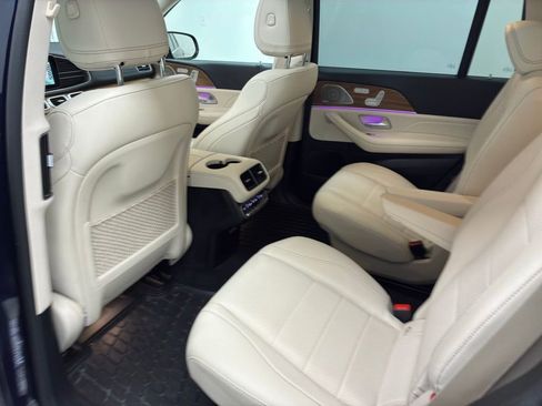 Used 2022 Mercedes-Benz GLS 450 4MATIC image 57