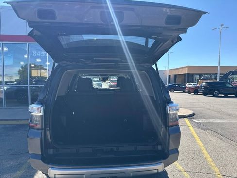 Used 2023 Toyota 4Runner TRD Off-Road Premium w/ Off Road Premium Plus Package AWD/4WD image 5