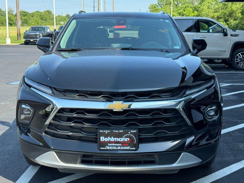 Used 2024 Chevrolet Blazer LT w/ Convenience Package FWD image 12
