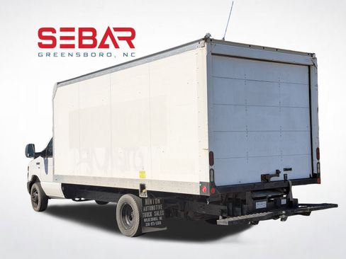 Used 2014 Ford E-350 and Econoline 350 Super Duty image 7