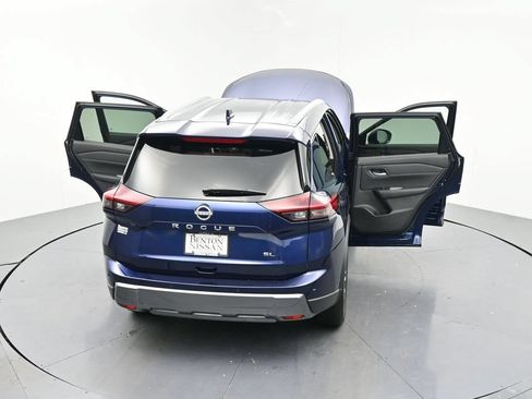 Used 2026 Nissan Rogue SL FWD image 25