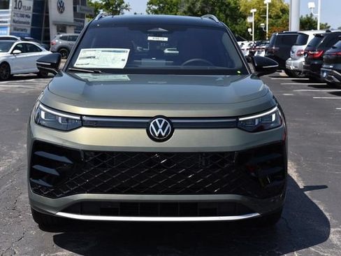 New 2026 Volkswagen Tiguan SEL R-Line AWD/4WD image 4