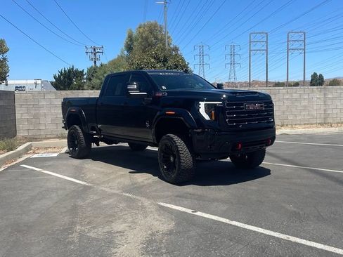 New 2026 GMC Sierra 2500 AT4 w/ AT4 Premium Plus Package AWD/4WD image 5