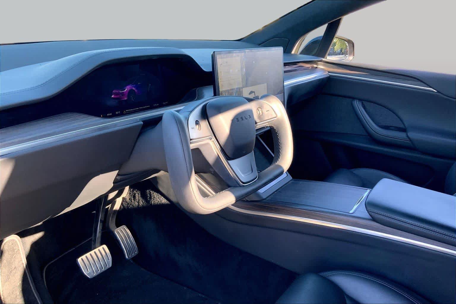 Used 2022 Tesla Model X AWD/4WD image 17