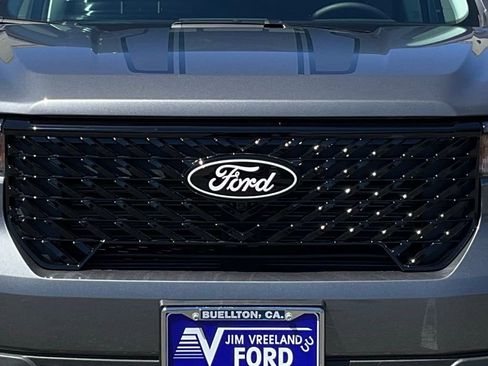 New 2025 Ford Maverick Lariat w/ Black Appearance Package image 17